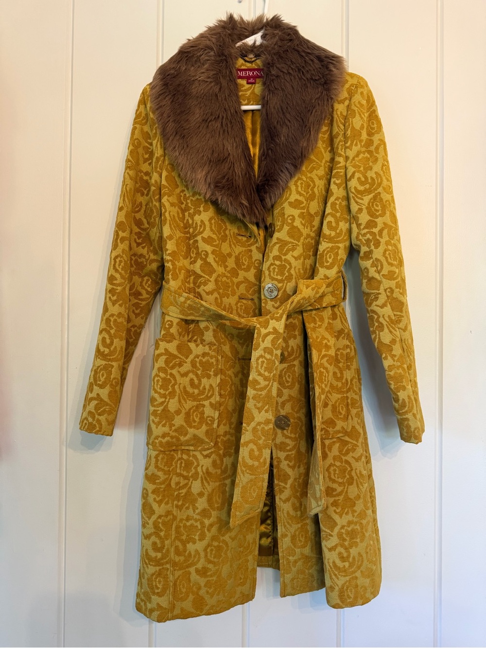 Vintage-Inspired Mustard Floral Coat with Brown Faux Fur Collar
